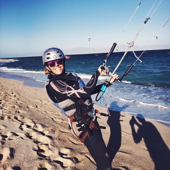 Meet your Posher, Lindsay - Picture 2 of 2